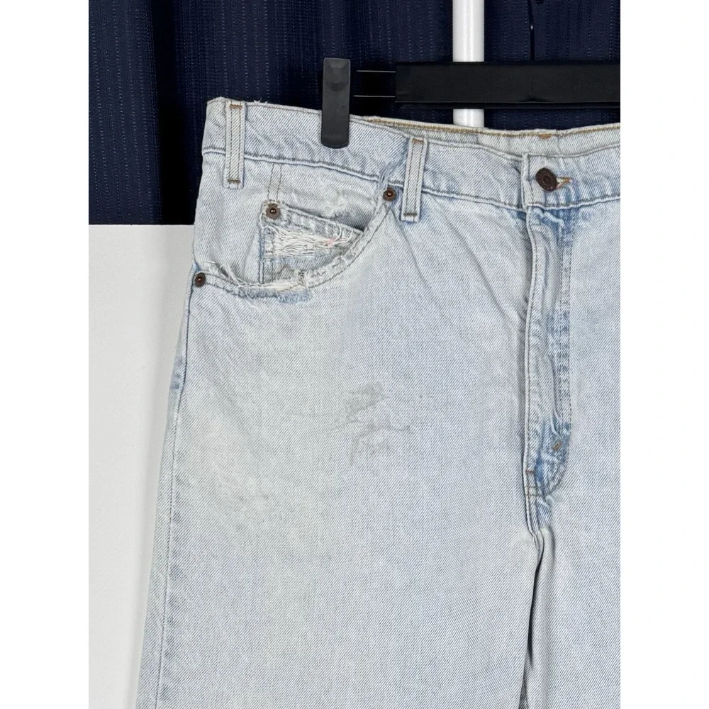 + VTG Levis 505 Straight Leg Jeans Light Wash Distressed 38x34 (36x33) Mexico